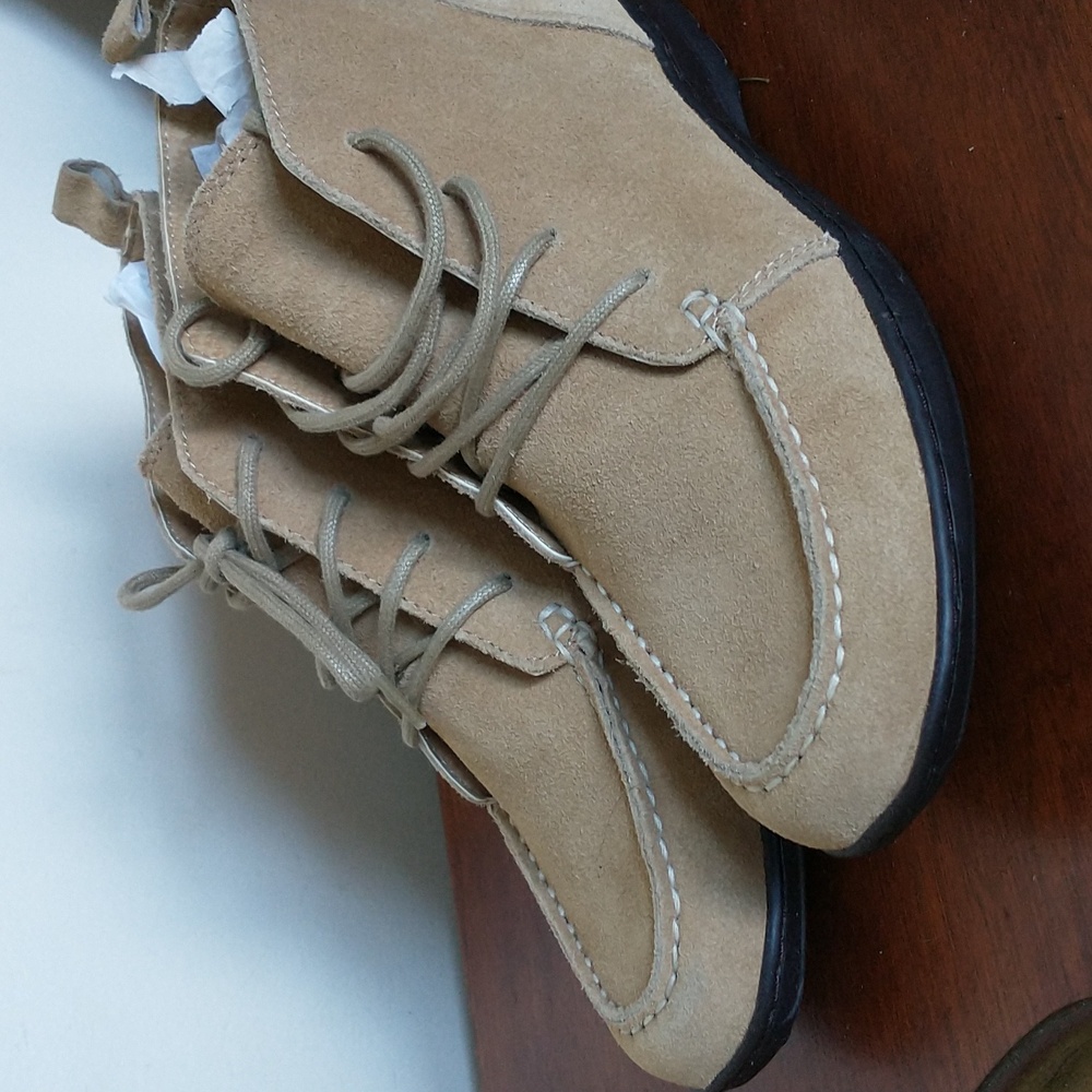 New Lands end lace up Suede Leather bootie Tan 5.5